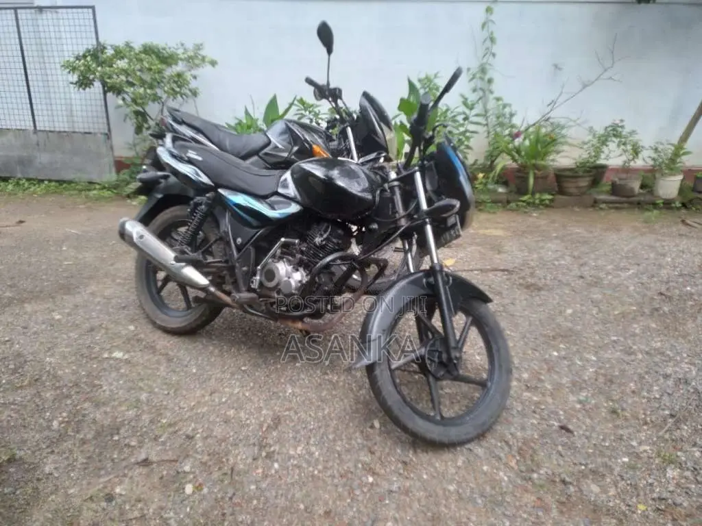 Bajaj CT-100 2010 Motorbike (Used)
