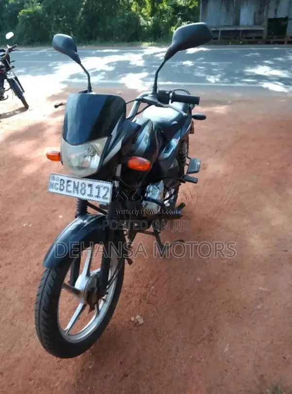 Bajaj Platina 2017 Motorbike (Used)