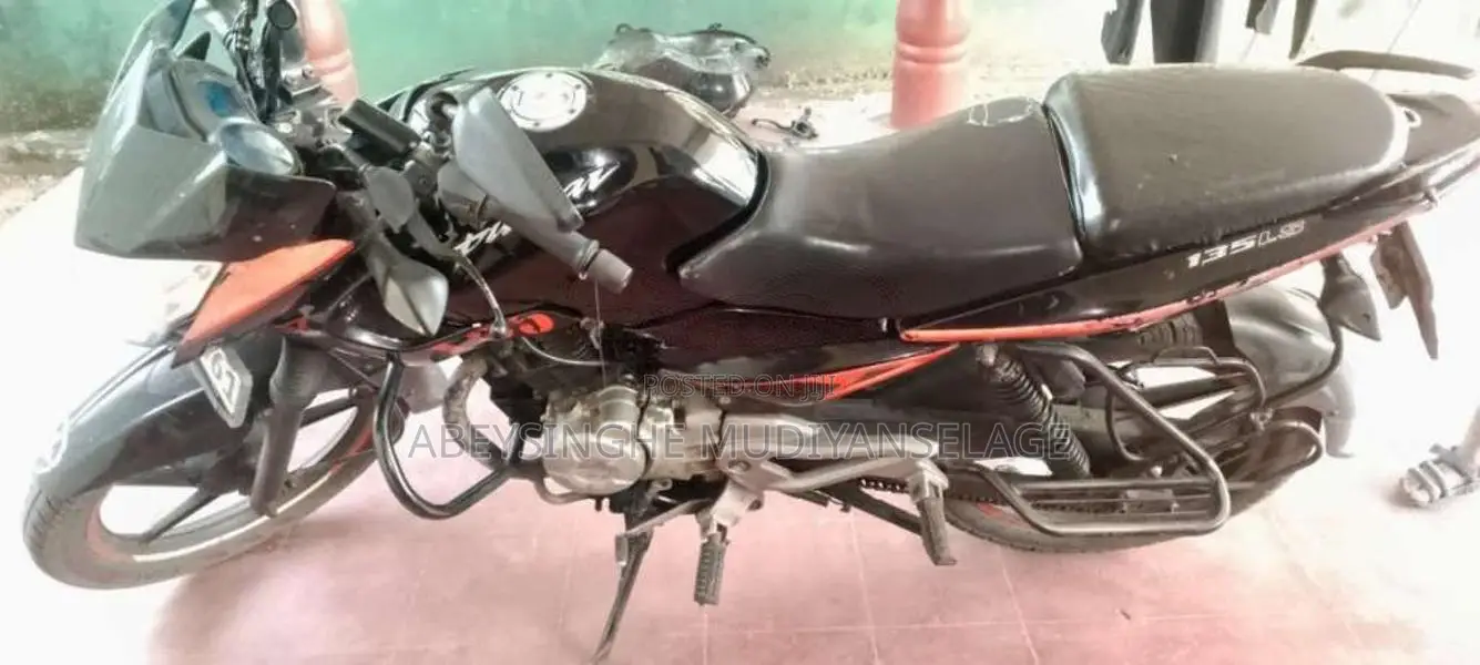 Bajaj Pulsar 135 2015 Motorbike (Used)