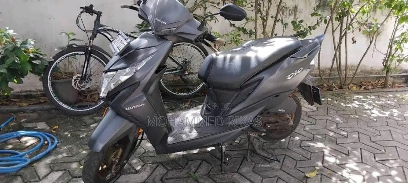 Honda Dio 2025 Motorbike (Used)