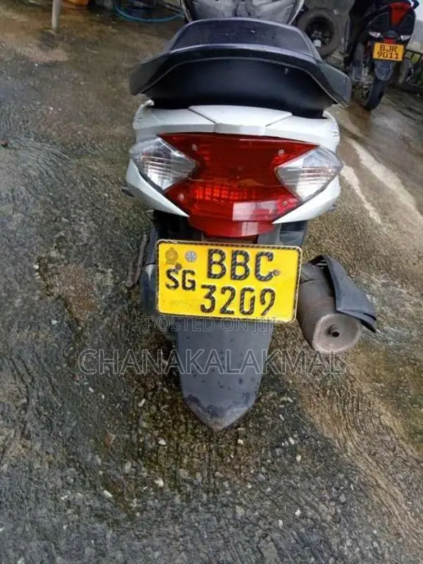 Yamaha Ray 2014 Motorbike (Used)