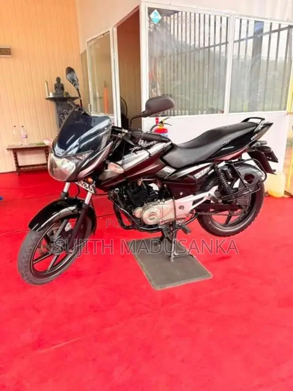 Bajaj Pulsar 2015 Motorbike (Used)