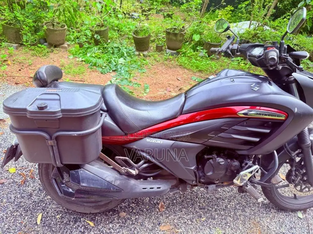 Suzuki Intruder 2019 Motorbike (Used)