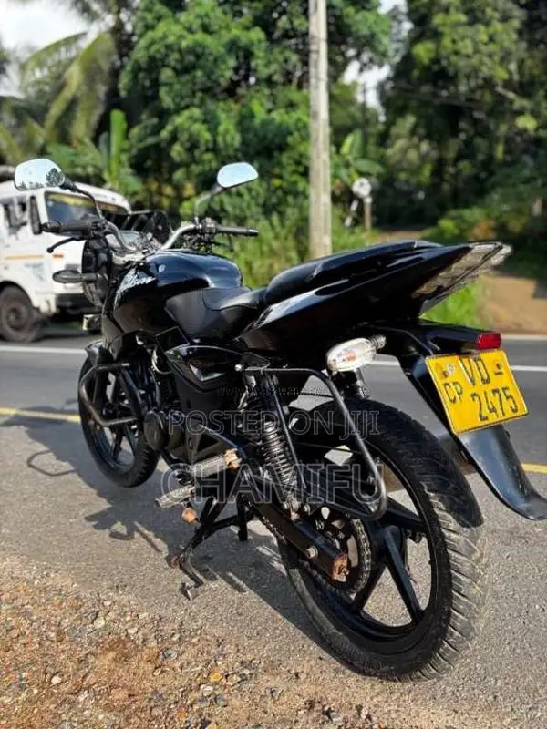 Bajaj Pulsar 200 2009 Motorbike (Used)