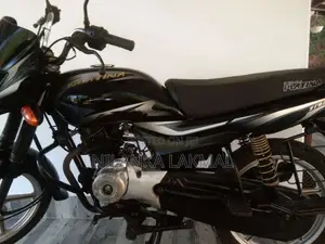 Bajaj Platina Es 2017 Motorbike (Used)