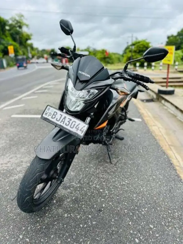 Honda CB Hornet SPECIAL EDITION 2018 Motorbike (Used)