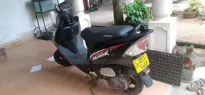 TVS Scooty Streak 2015 Motorbike (Used)