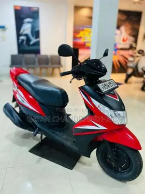 Yamaha Ray Z 2015 Motorbike (Used)