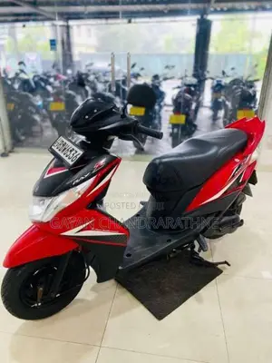Yamaha Ray Z 2015 Motorbike (Used)