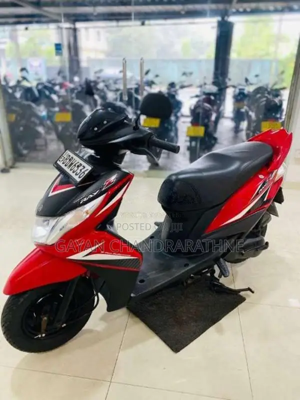 Yamaha Ray Z 2015 Motorbike (Used)