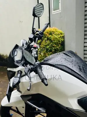 Honda Cb Hornet 2016 Motorbike (Used)