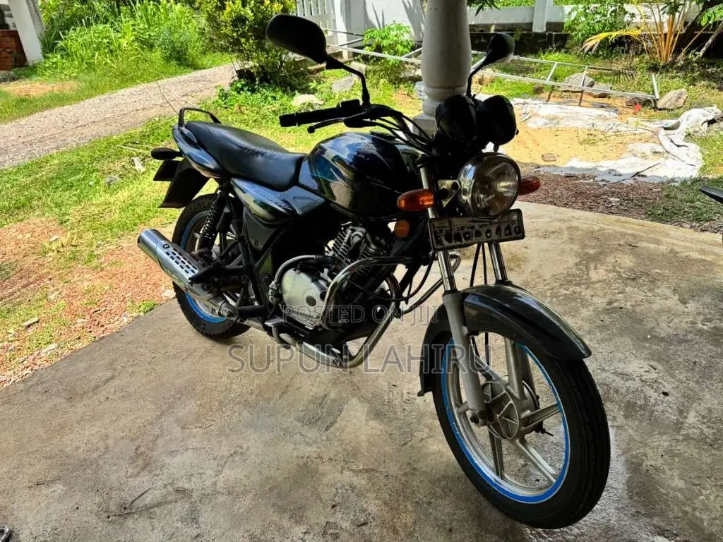 Bajaj Discover 2006 Motorbike (Used)