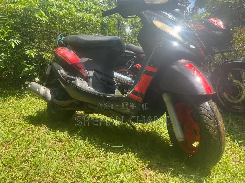 Bajaj Discover 2013 Motorbike (Used)