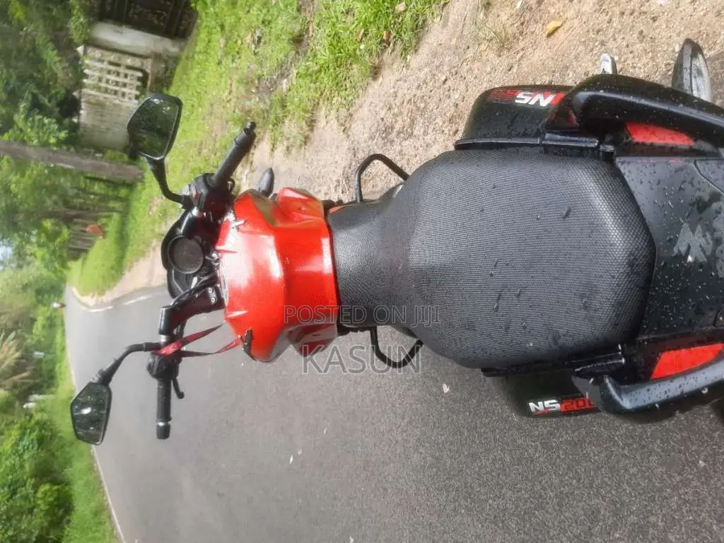 Bajaj Ns 2016 Motorbike (Used)