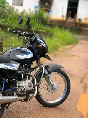 Bajaj CT-100 2010 Motorbike (Used)