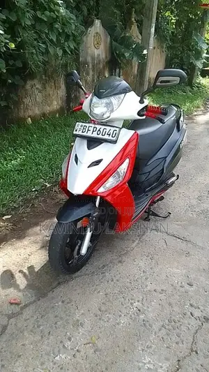 Hero Maestro 2017 Motorbike (Used)