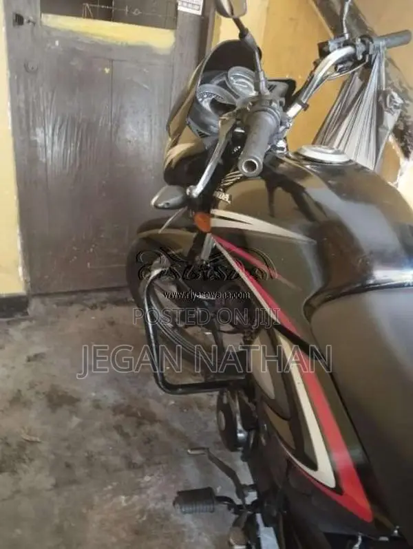 Honda CB 125 2017 Motorbike (Used)