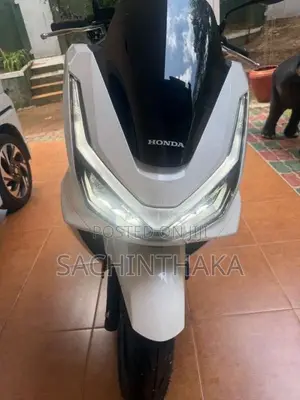 Honda Pcx 160 2025 Motorbike Brand New