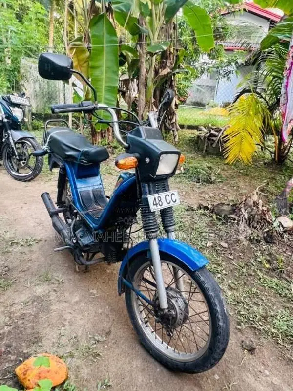 Kinetic Safari 2014 Motorbike (Used)