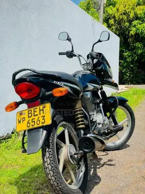 Bajaj Platina 2016 Motorbike (Used)
