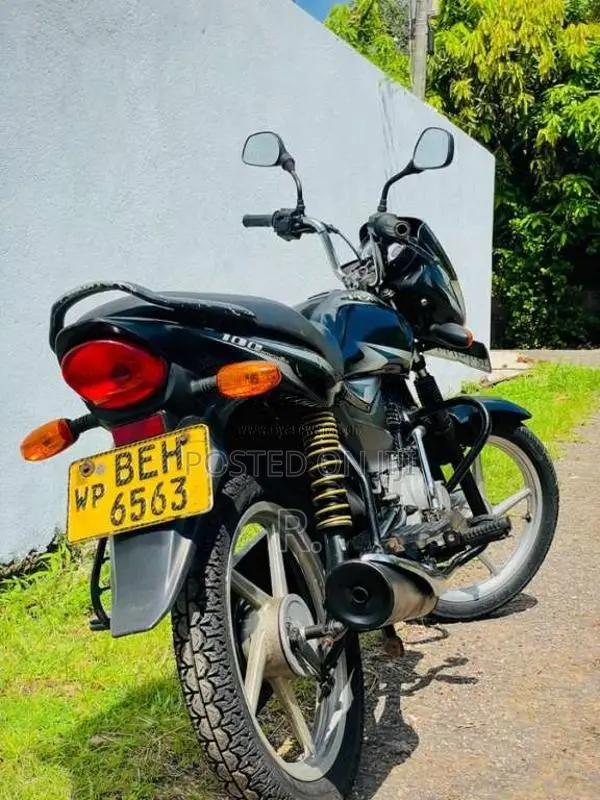Bajaj Platina 2016 Motorbike (Used)
