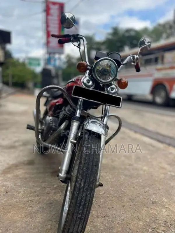 Honda CM 125 1987 Motorbike (Used)