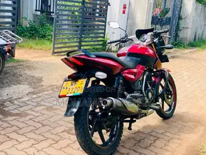 Bajaj Pulsar 150 2010 Motorbike (Used)
