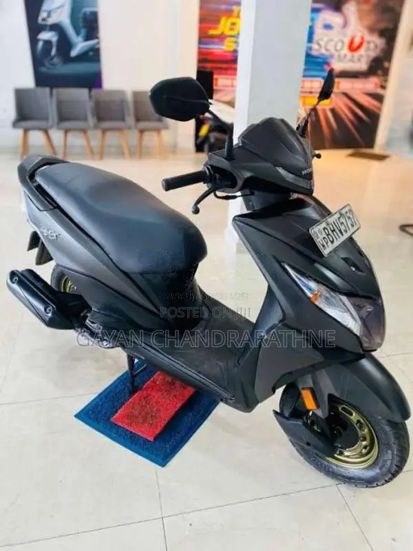 Honda Dio 2019 Motorbike (Used)