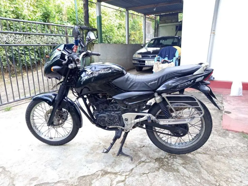Bajaj Pulsar 2004 Motorbike (Used)