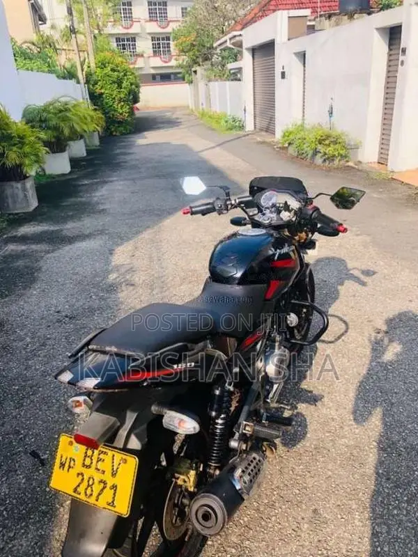 Bajaj Pulsar 2017 Motorbike (Used)