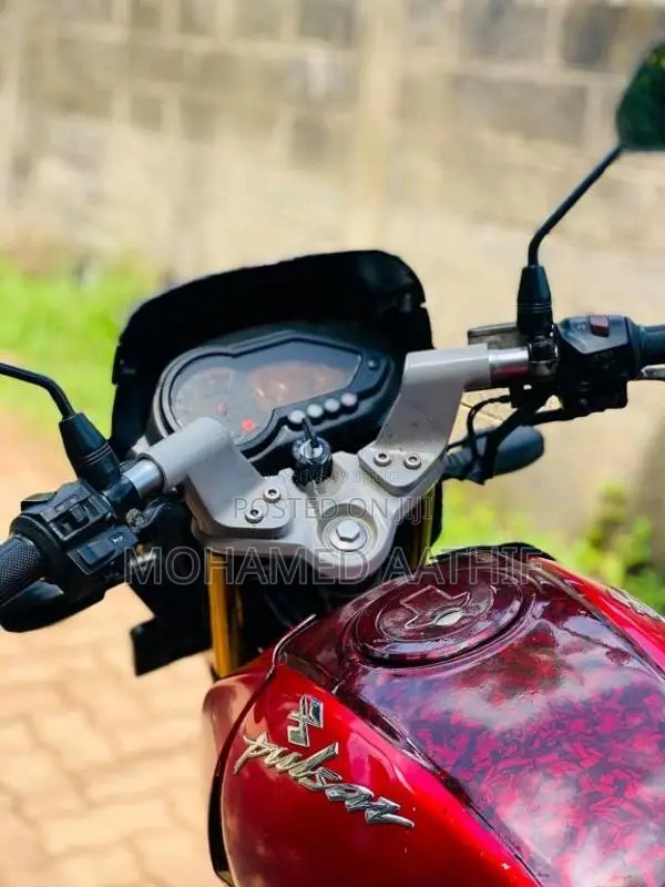 Bajaj Pulsar 150 2010 Motorbike (Used)