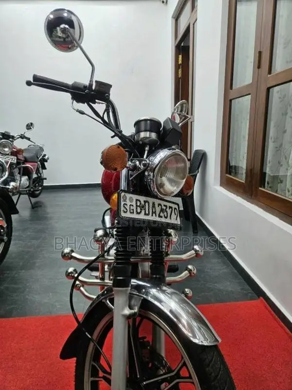 Suzuki GN125 2015 Motorbike (Used)