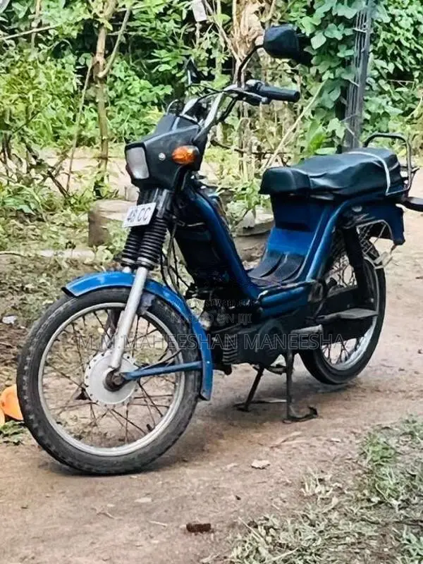 Kinetic Safari 2014 Motorbike (Used)