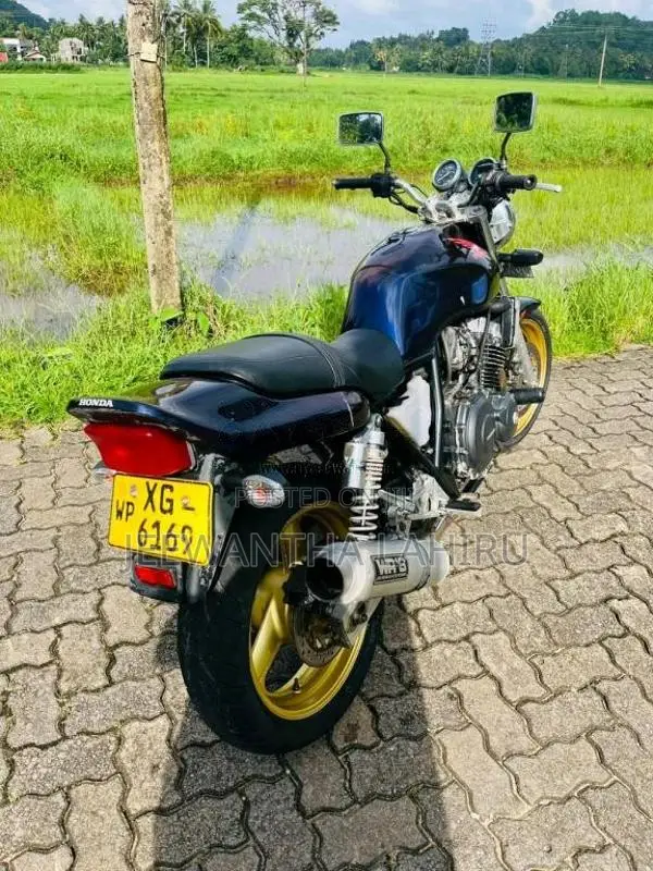 Honda Cb 400 2004 Motorbike Unregistered (Recondition)