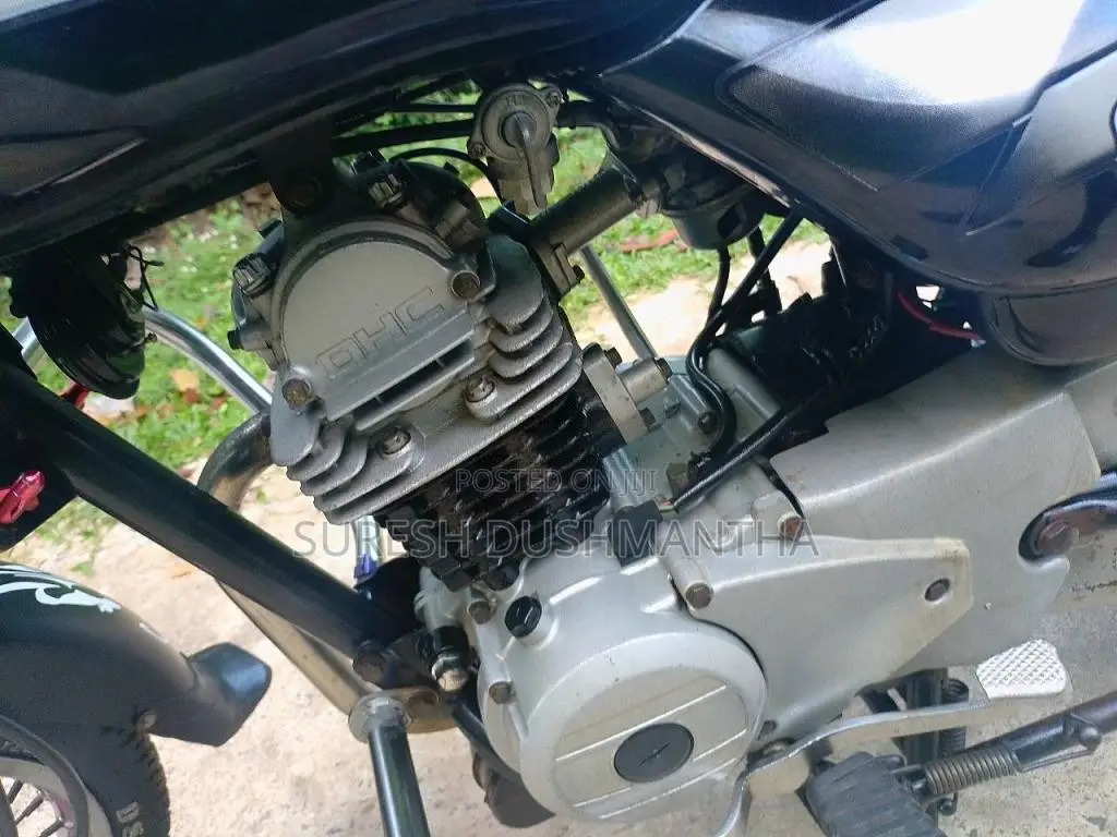 Bajaj CT-100 2014 Motorbike (Used)