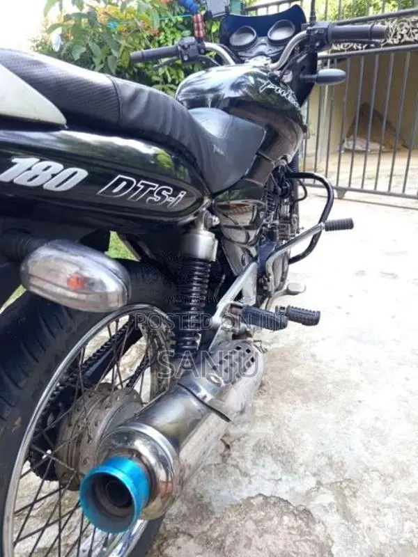 Bajaj Pulsar 2004 Motorbike (Used)