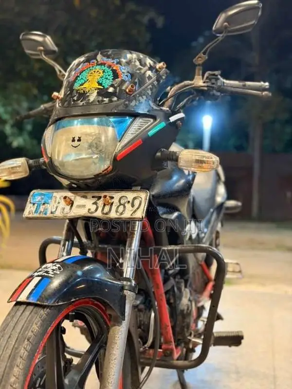 Hero-Honda Glamour 2010 Motorbike (Used)