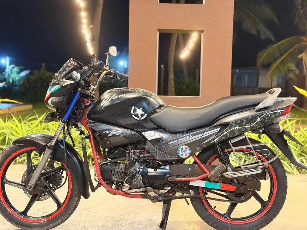 Hero-Honda Glamour 2010 Motorbike (Used)