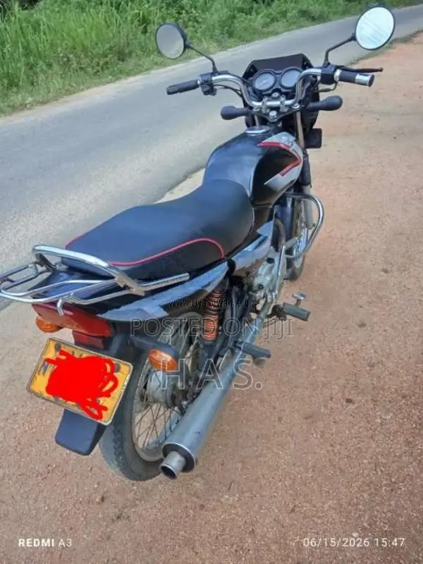 Bajaj CT-100 2010 Motorbike (Used)