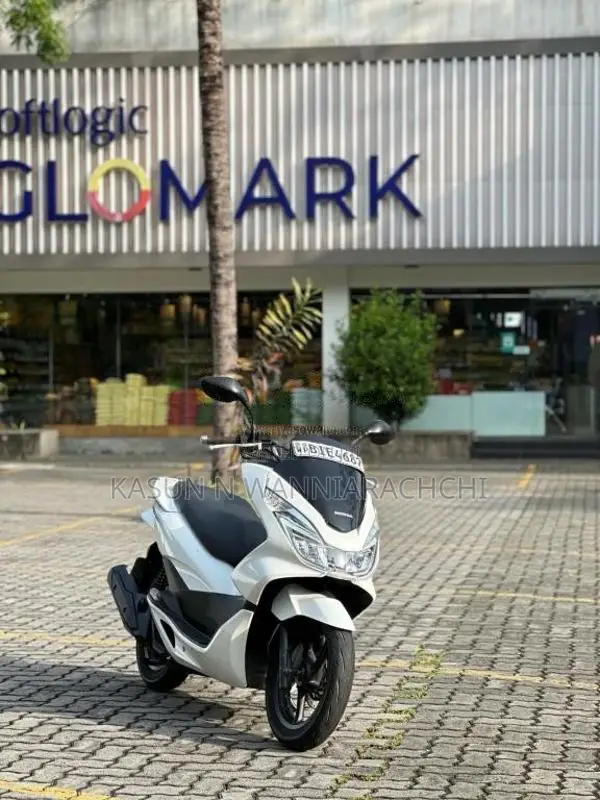 Honda PCX 2017 Motorbike (Used)