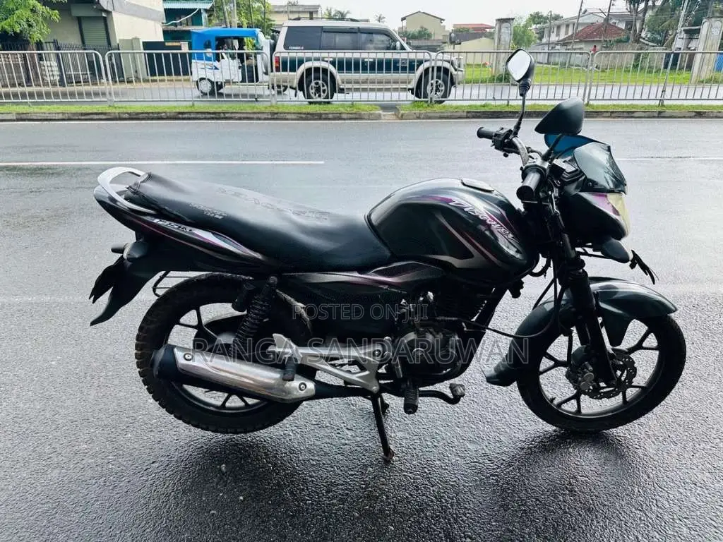Bajaj Discover 2014 Motorbike (Used)