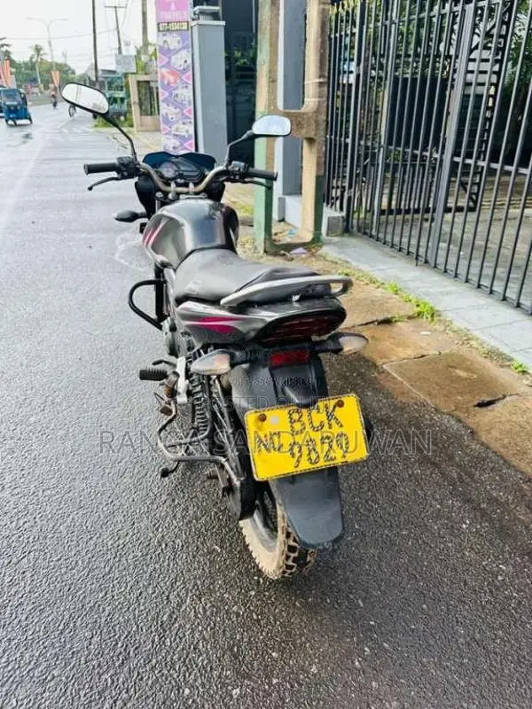 Bajaj Discover 2014 Motorbike (Used)