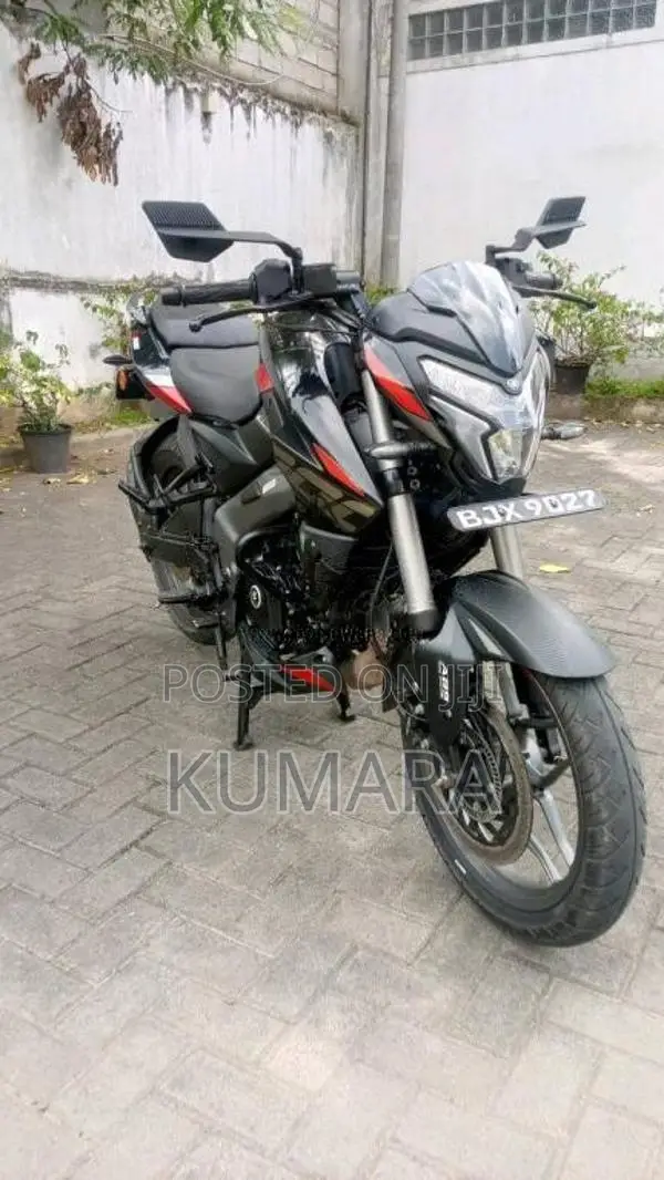Bajaj Pulsar NS200 2025 Motorbike (Used)