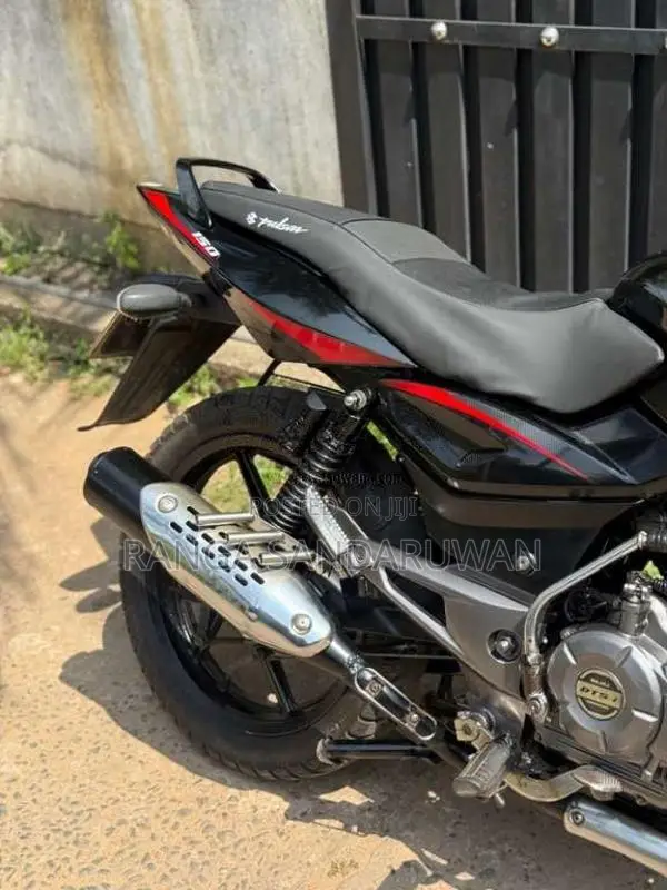 Bajaj Pulsar 150 2011 Motorbike (Used)