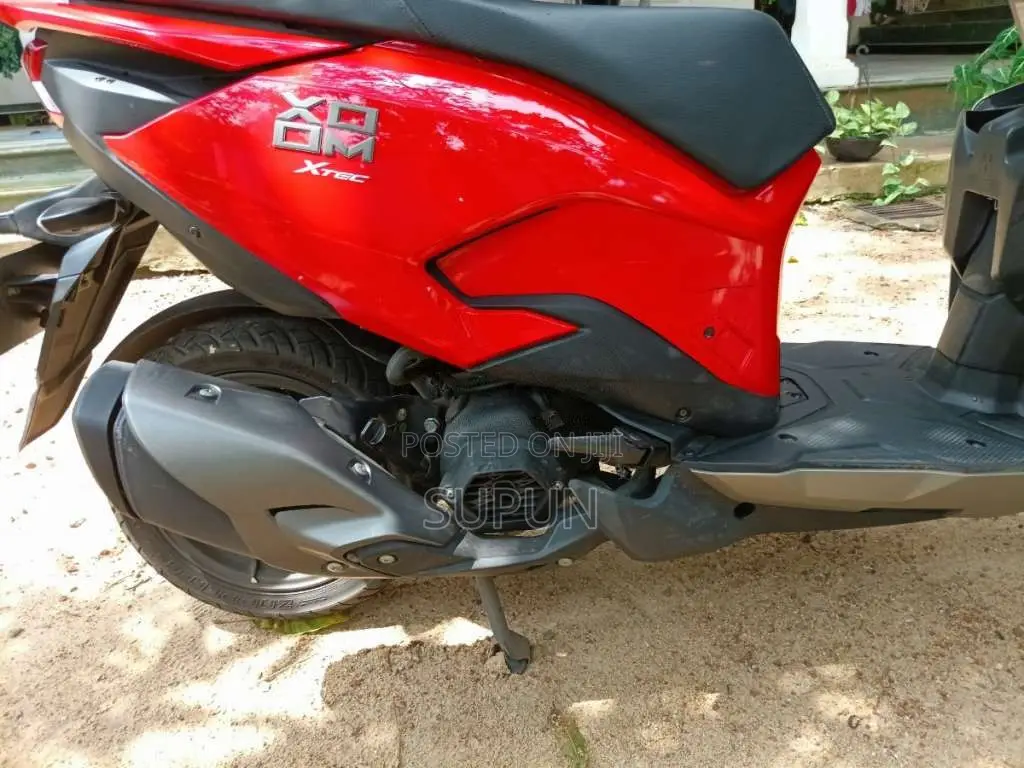 Hero Zoom 2025 Motorbike (Used)