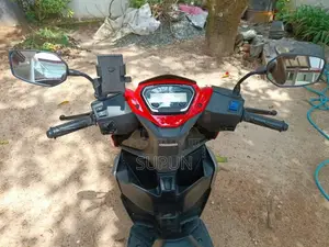 Hero Zoom 2025 Motorbike (Used)