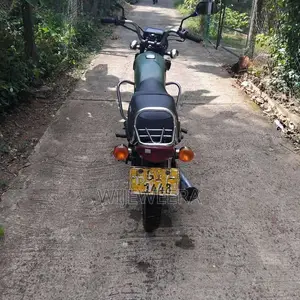Bajaj Boxer 2002 Motorbike (Used)