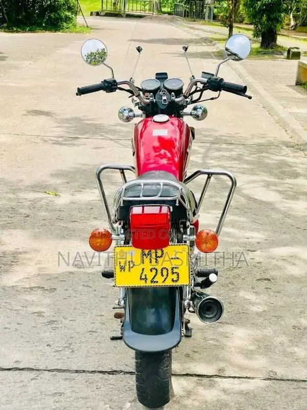Suzuki GN125H 2005 Motorbike (Used)