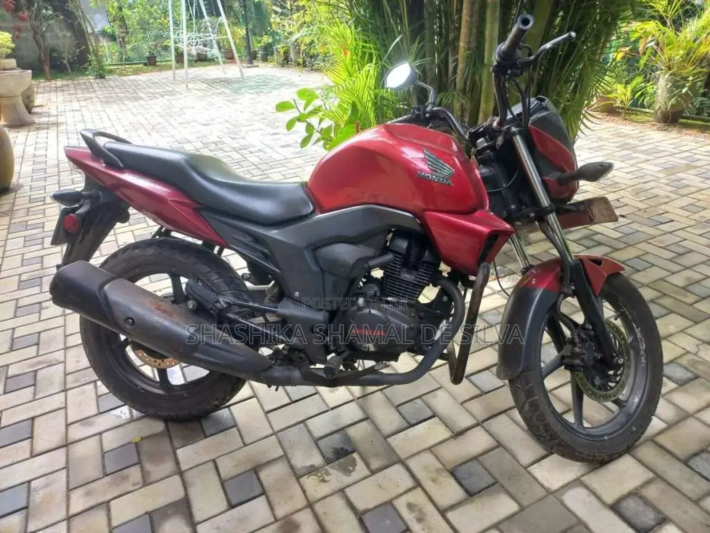 Honda CB Trigger 2014 Motorbike (Used)