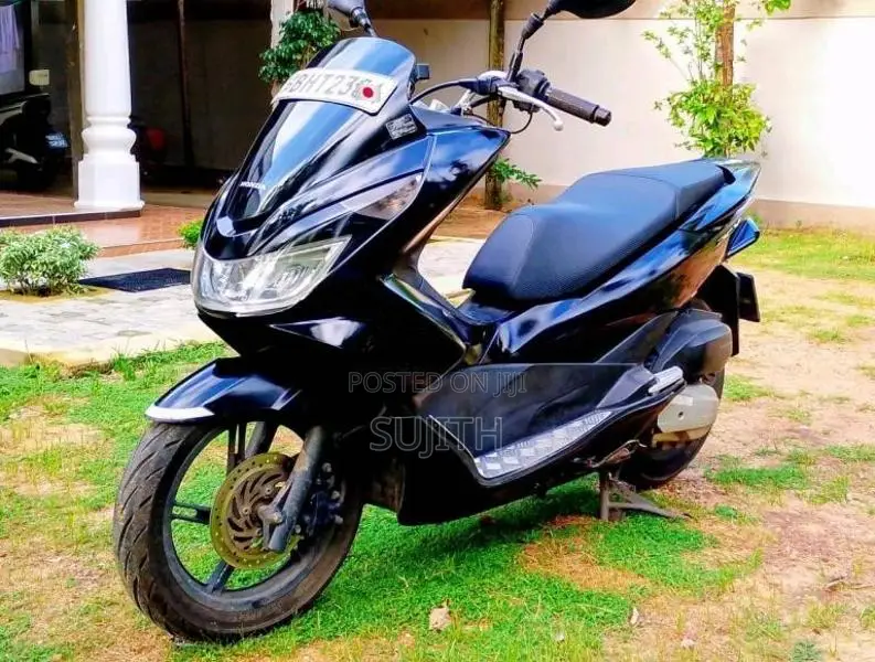 Honda Pcx 2018 Motorbike (Used)